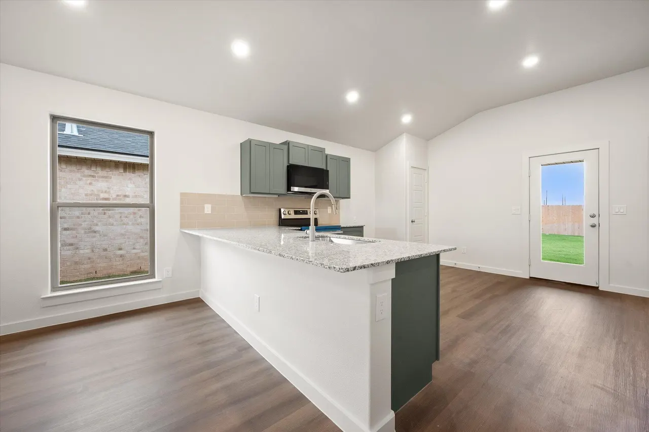 Photo 10 — 1312 Saratoga Avenue, Lubbock, TX 79416