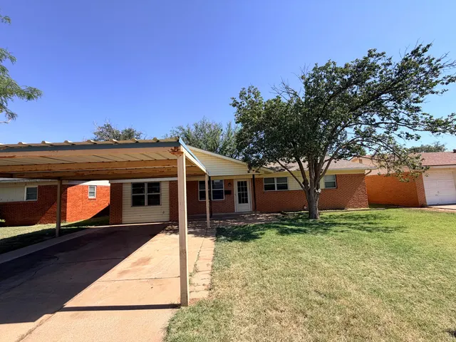 Photo 2 — 5530 17th Street, Lubbock, TX 79416