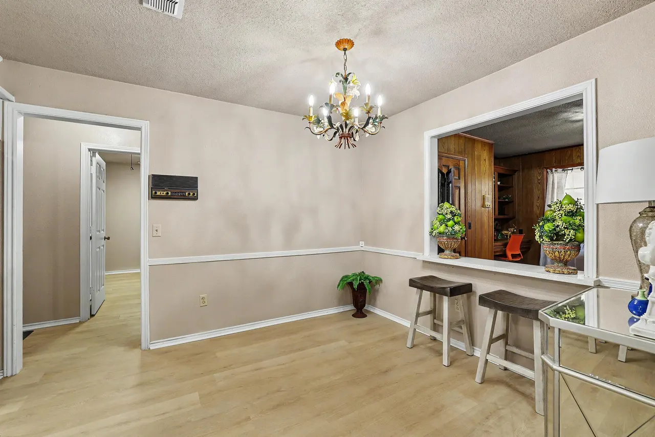 Photo 11 — 5722 75th Street, Lubbock, TX 79424