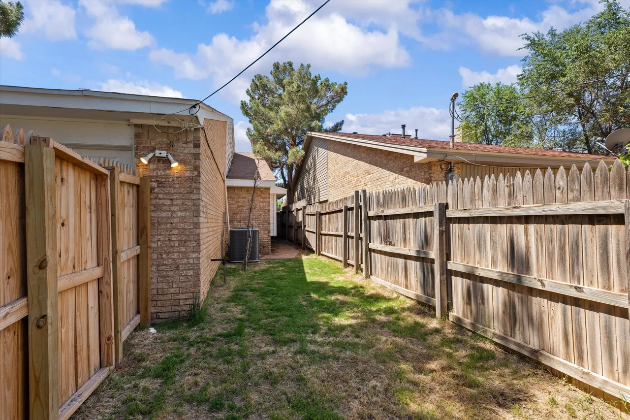 Photo 23 — 4106 B 18th Street, Lubbock, TX 79416