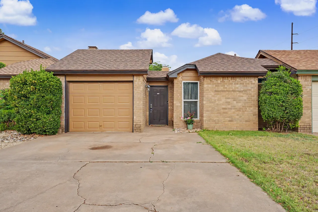 Front exterior — 8208 Avenue X, Lubbock, TX 79423