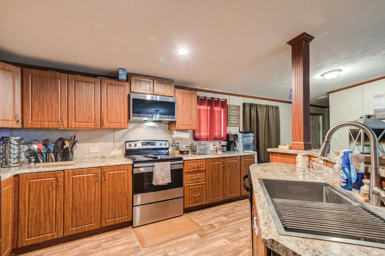 Photo 11 — 104 E Cragin Street, Sundown, TX 79372