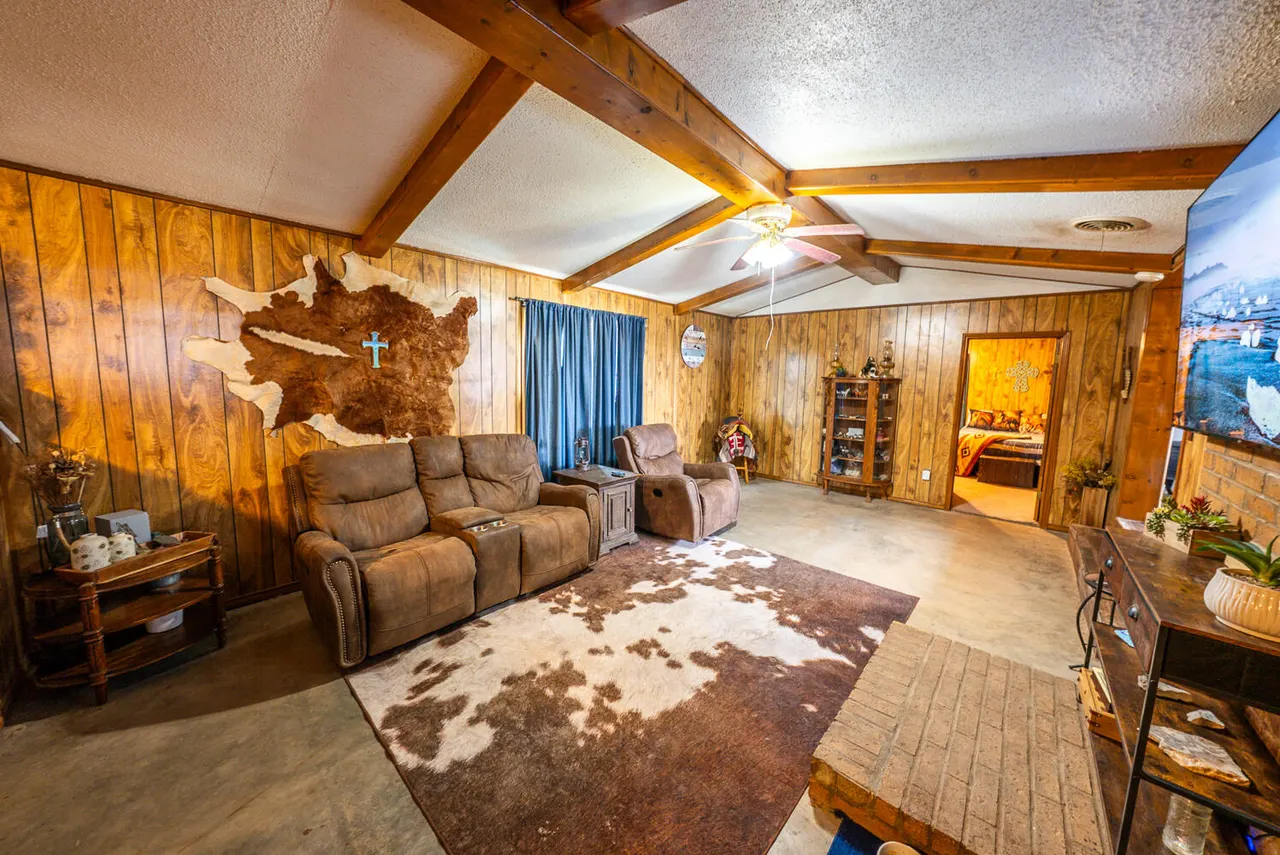 Photo 3 — 3405 N County Road 1650, Lubbock, TX 79416
