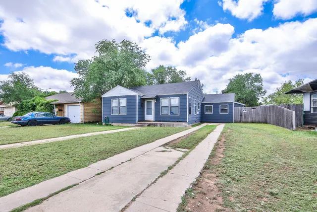 Photo 2 — 2507 40th Street, Lubbock, TX 79413