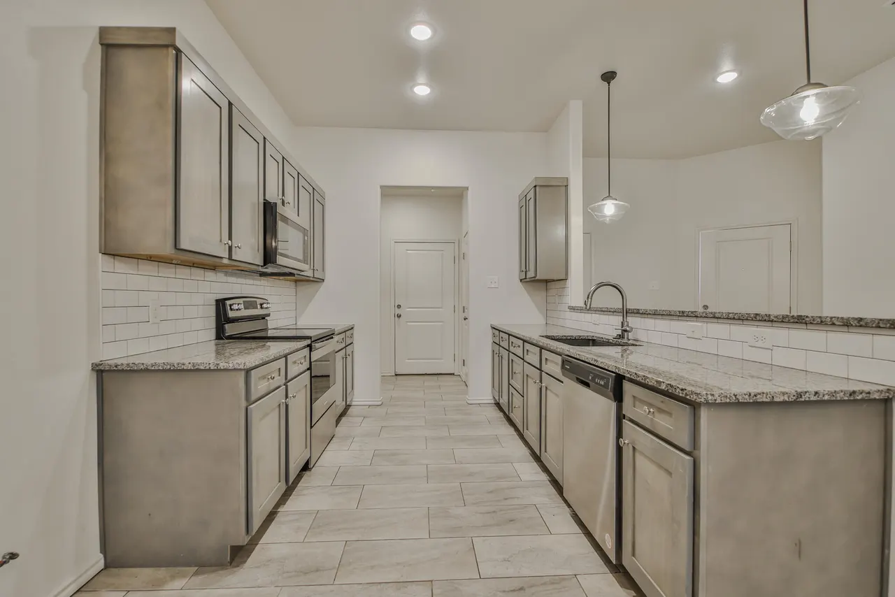 Photo 5 — 5512 Kemper Street, Lubbock, TX 79416