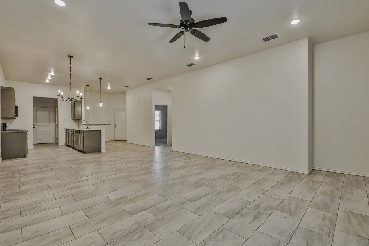 Photo 10 — 5512 Kemper Street, Lubbock, TX 79416