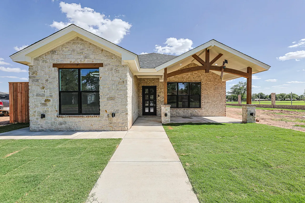 Front exterior — 3825 58th Street, Lubbock, TX 79413