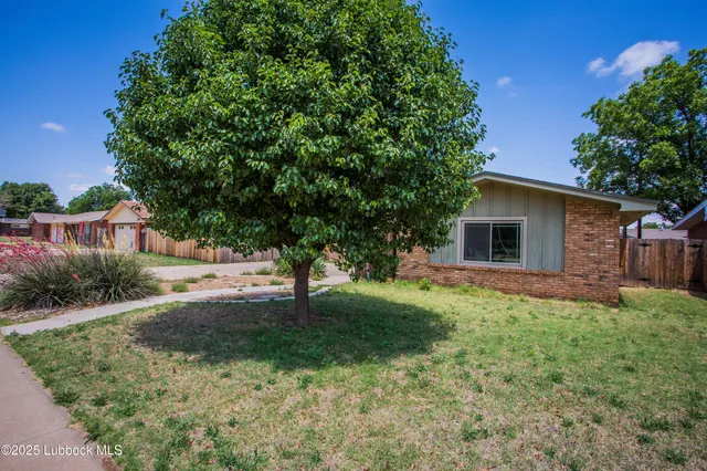 Photo 5 — 5424 31st Street, Lubbock, TX 79407