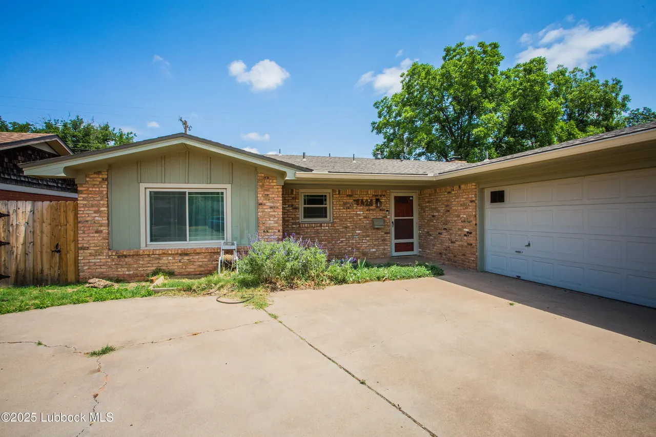 Photo 8 — 5424 31st Street, Lubbock, TX 79407
