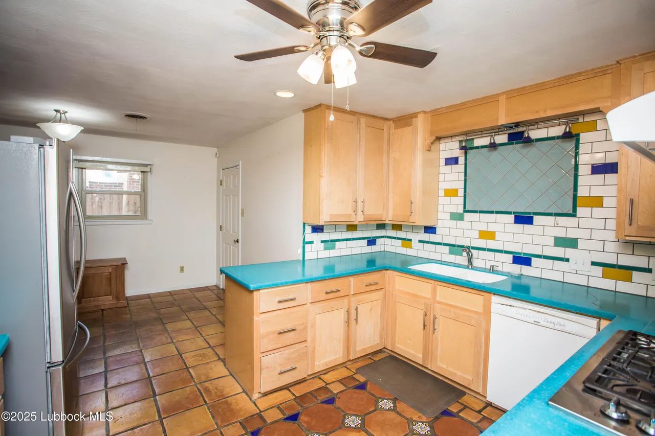 Photo 10 — 5424 31st Street, Lubbock, TX 79407