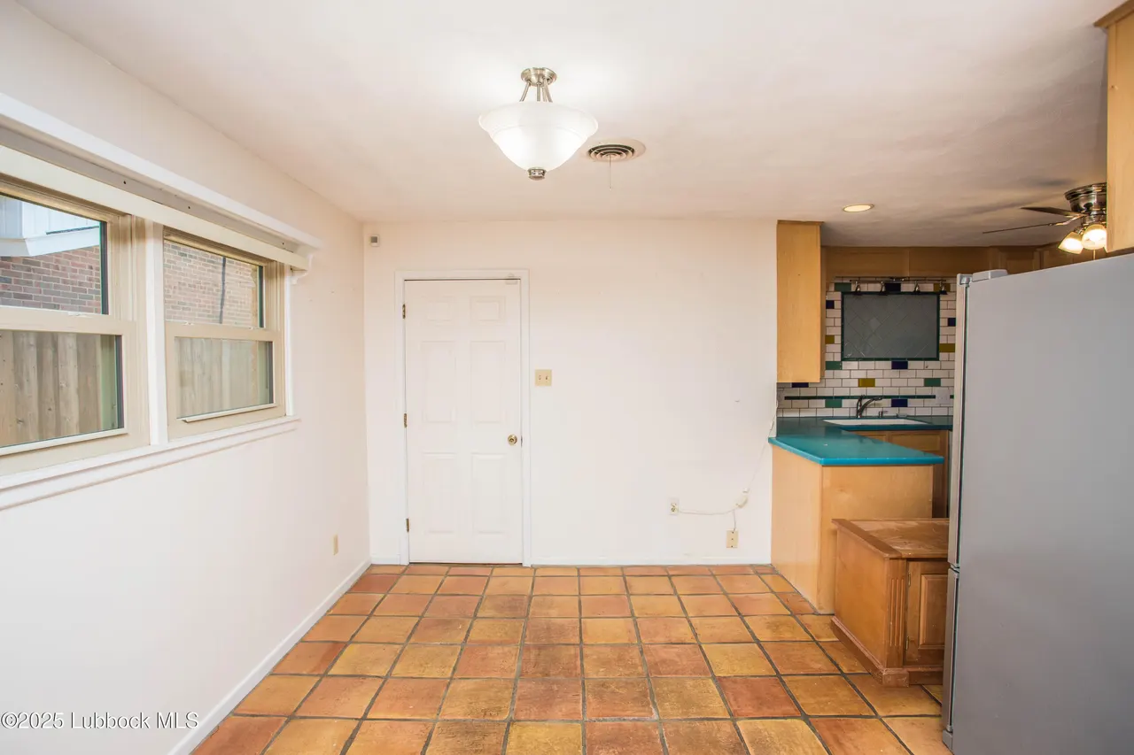 Photo 17 — 5424 31st Street, Lubbock, TX 79407