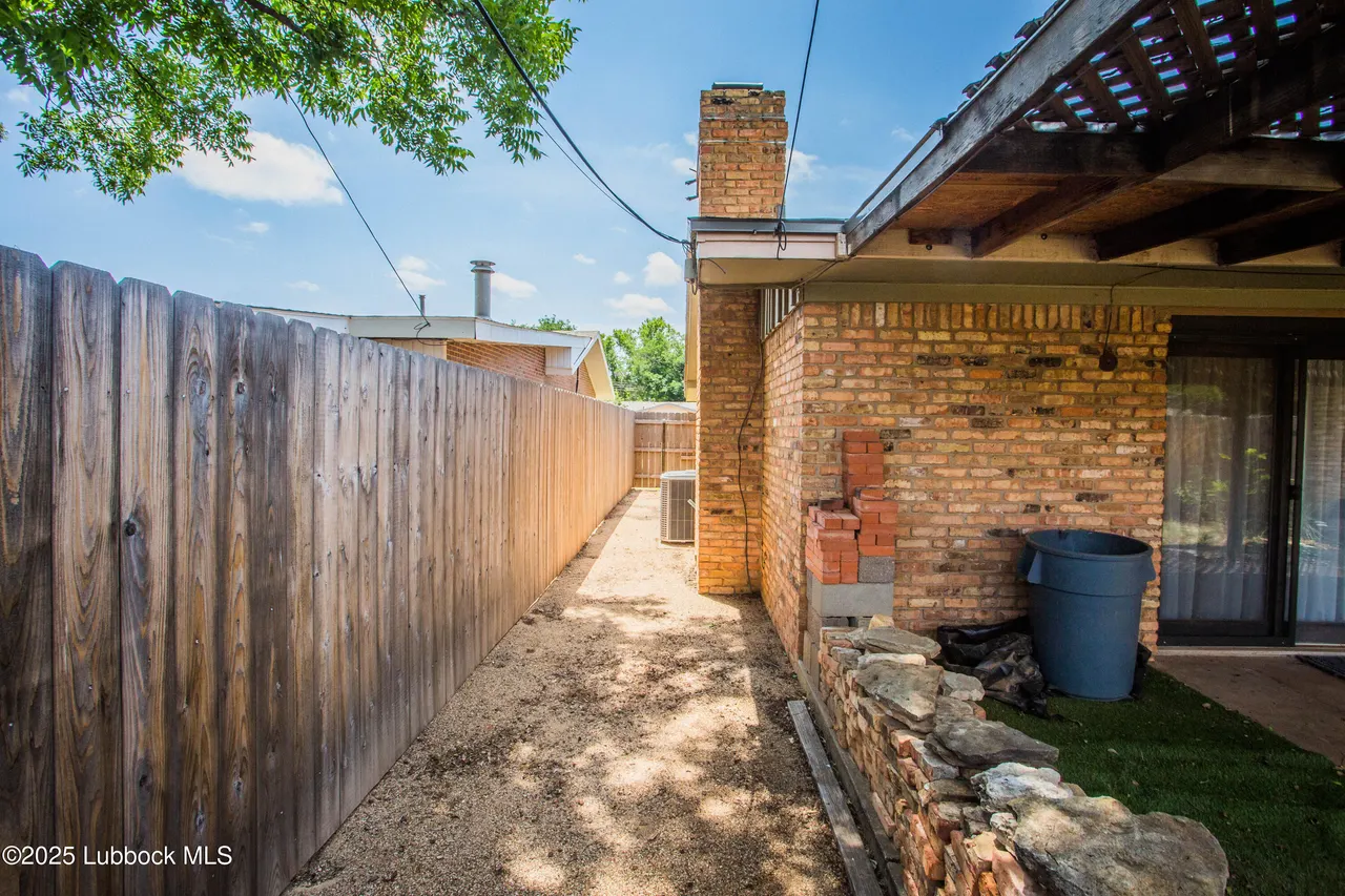 Photo 43 — 5424 31st Street, Lubbock, TX 79407