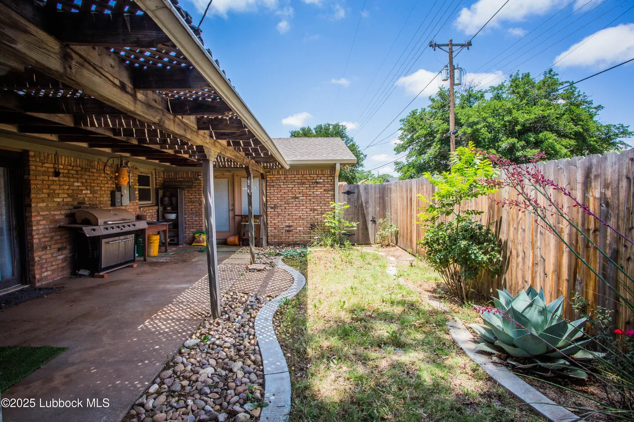 Photo 44 — 5424 31st Street, Lubbock, TX 79407