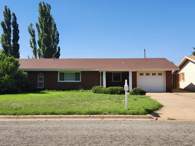 Front exterior — 202 E 23rd Street, Littlefield, TX 79339