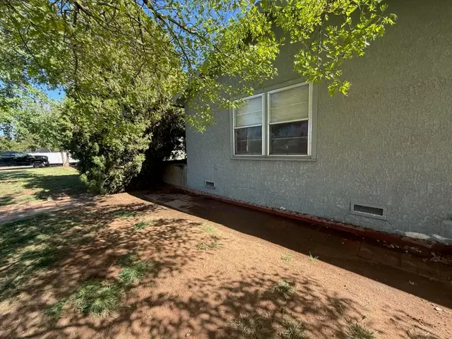 Photo 6 — 107 Ave G, Farwell, TX 79325