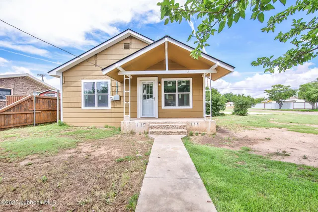 Front exterior — 115 Yonkers Street, Plainview, TX 79072