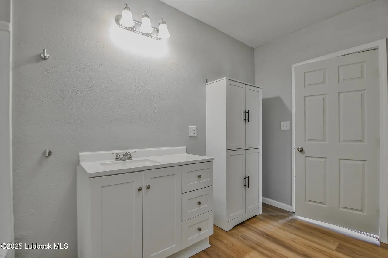 Photo 21 — 115 Yonkers Street, Plainview, TX 79072
