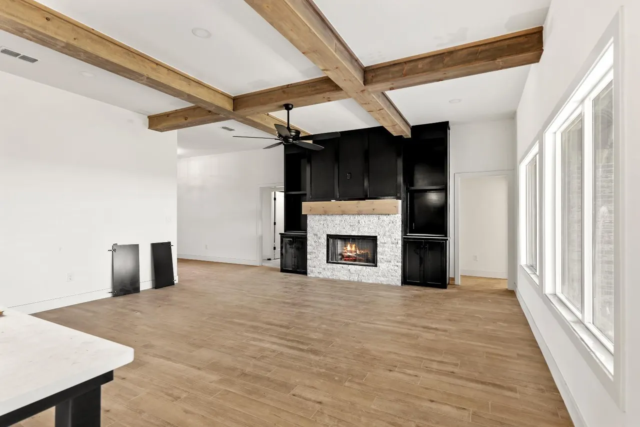Photo 4 — 514 Avenue V, Shallowater, TX 79363