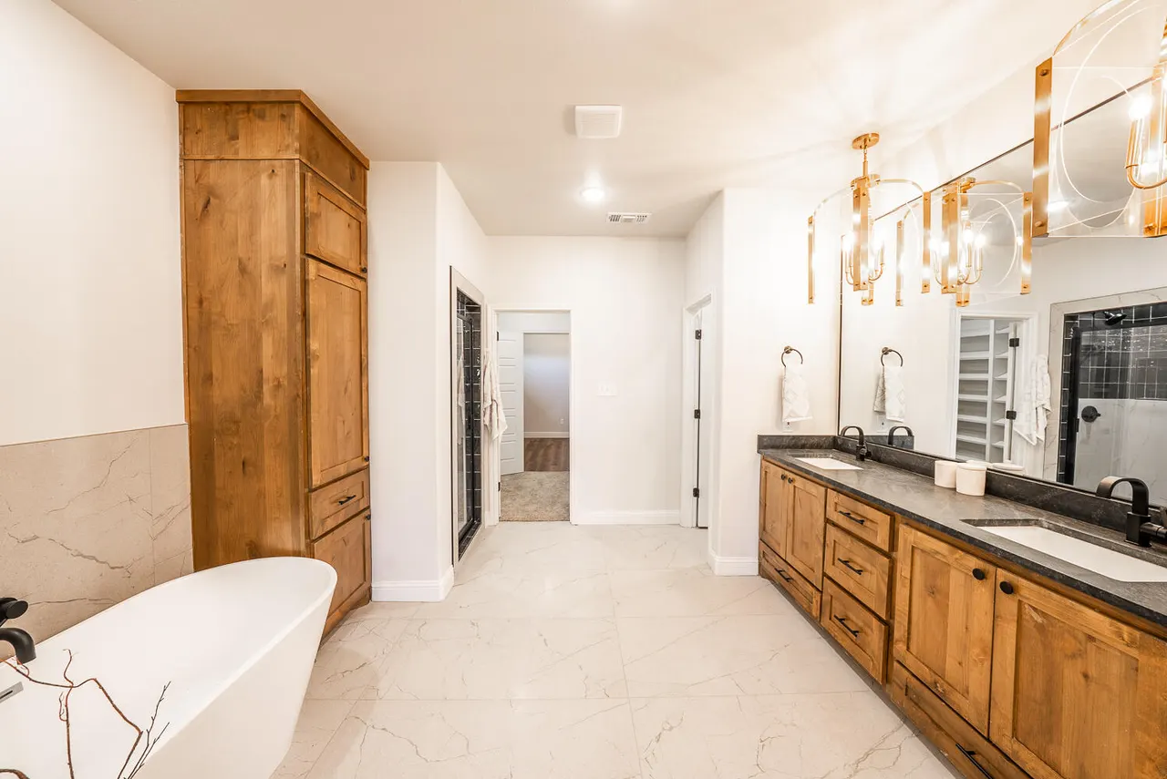 Photo 10 — 1206 N 6th Street, Wolfforth, TX 79382