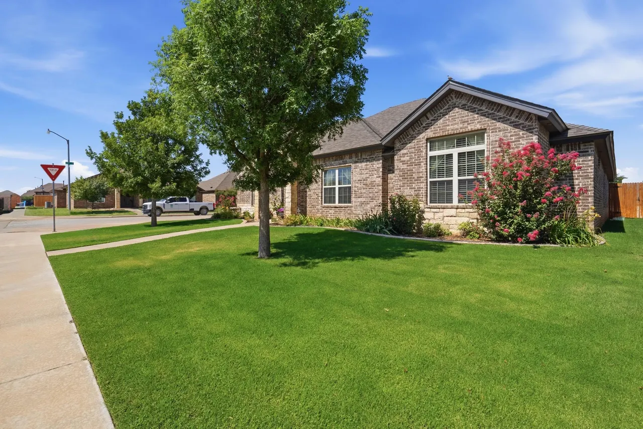 Photo 2 — 12208 Norfolk Avenue, Lubbock, TX 79423