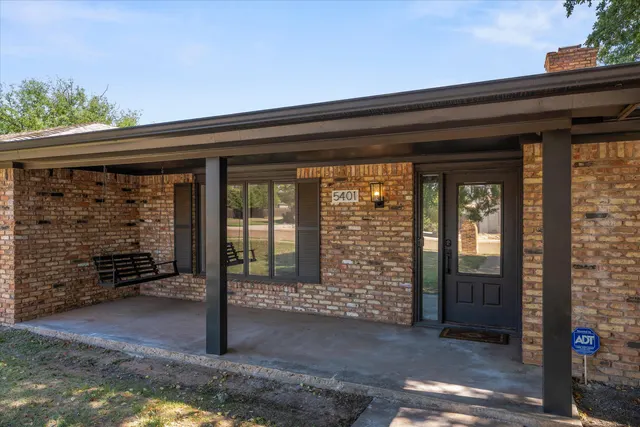Photo 4 — 5401 20th Street, Lubbock, TX 79407