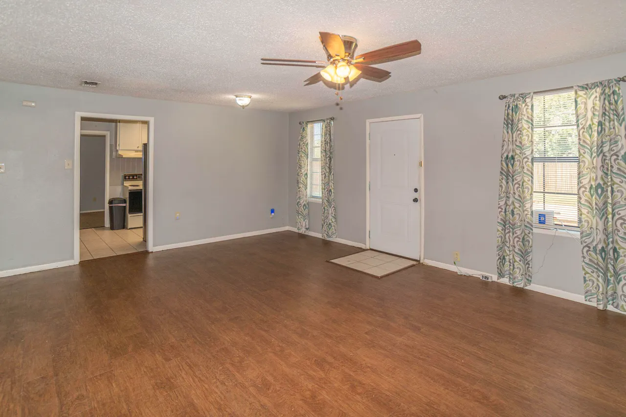 Photo 3 — 3418 31st Street, Lubbock, TX 79410