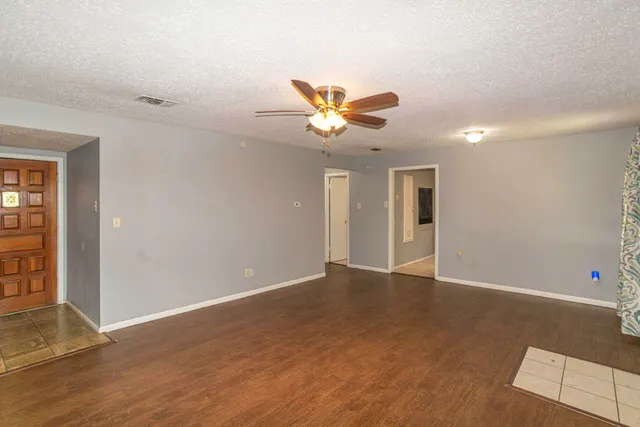 Photo 4 — 3418 31st Street, Lubbock, TX 79410