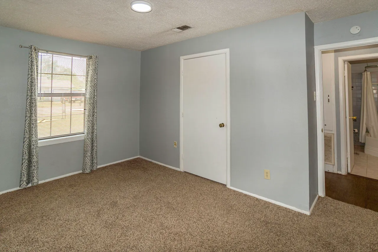 Photo 7 — 3418 31st Street, Lubbock, TX 79410