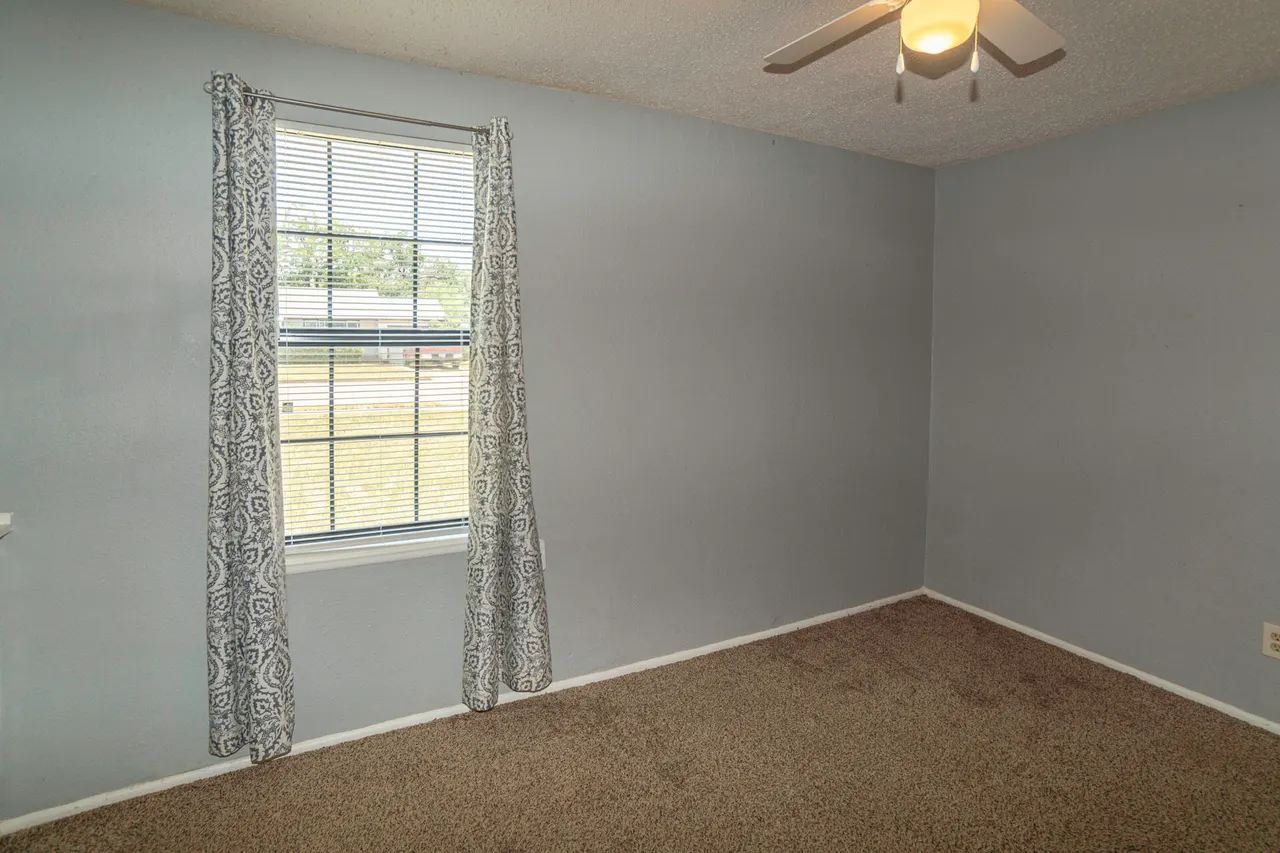 Photo 9 — 3418 31st Street, Lubbock, TX 79410
