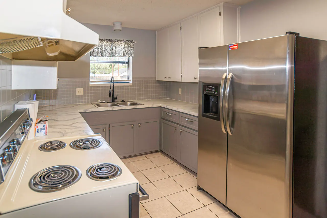 Photo 15 — 3418 31st Street, Lubbock, TX 79410