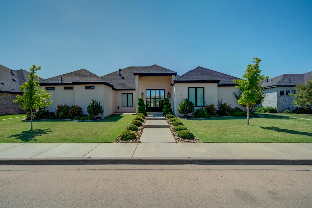 Front exterior — 10310 Savannah Avenue, Lubbock, TX 79424