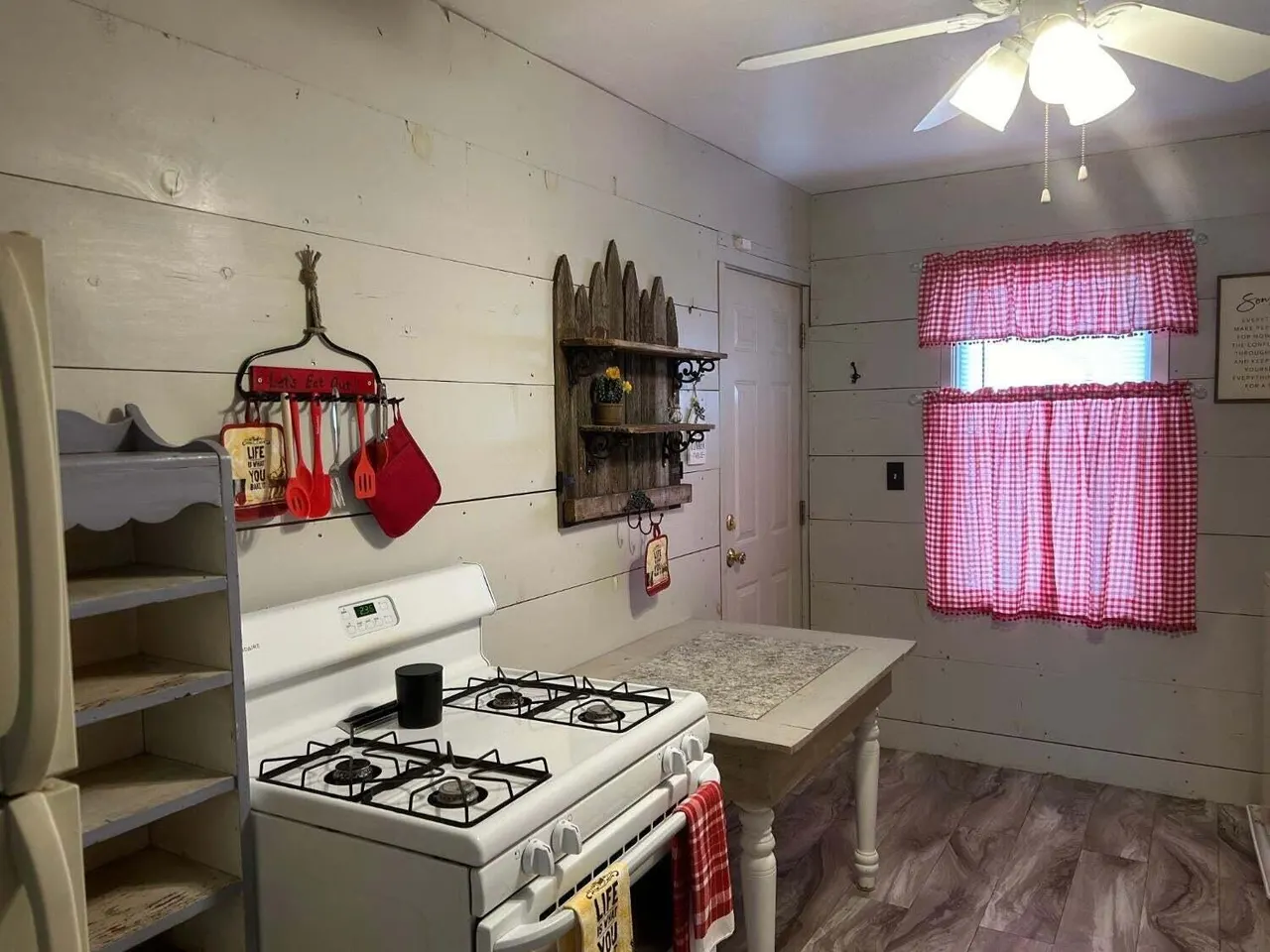 Photo 7 — 2422 29th Street Front, Lubbock, TX 79411