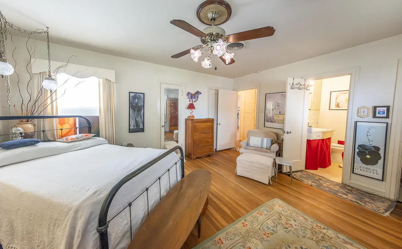 Photo 12 — 1718 28th Street, Lubbock, TX 79411