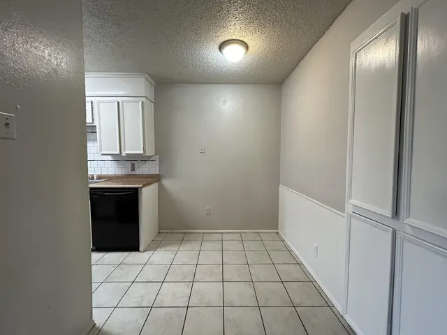 Photo 5 — 3108 Salisbury Avenue A, Lubbock, TX 79410
