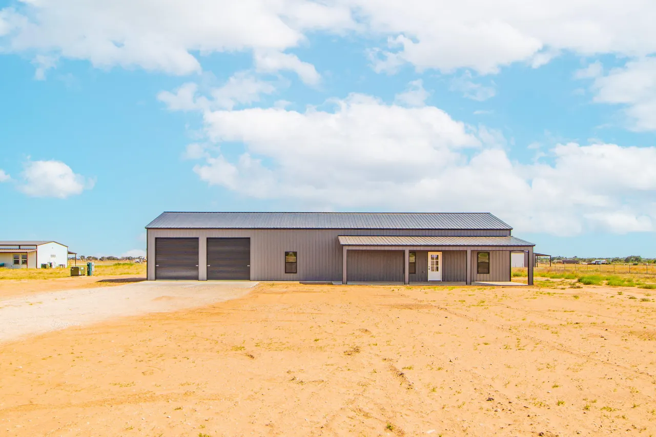 Front exterior — 7001 County Road 6000, Shallowater, TX 79363