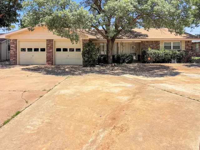 Front exterior — 1803 E Buckley Street, Brownfield, TX 79316