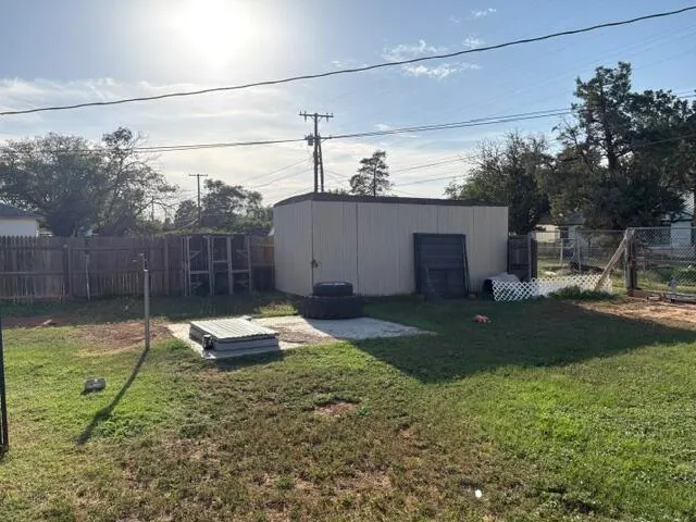 Photo 11 — 2506 40th Street, Lubbock, TX 79413