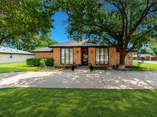 Sold home at 2041 Longhorn Drive