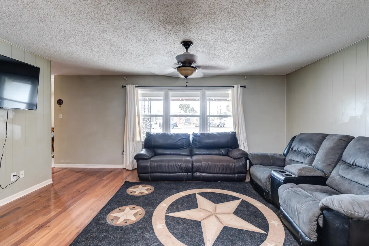Photo 4 — 4818 46th Street, Lubbock, TX 79414