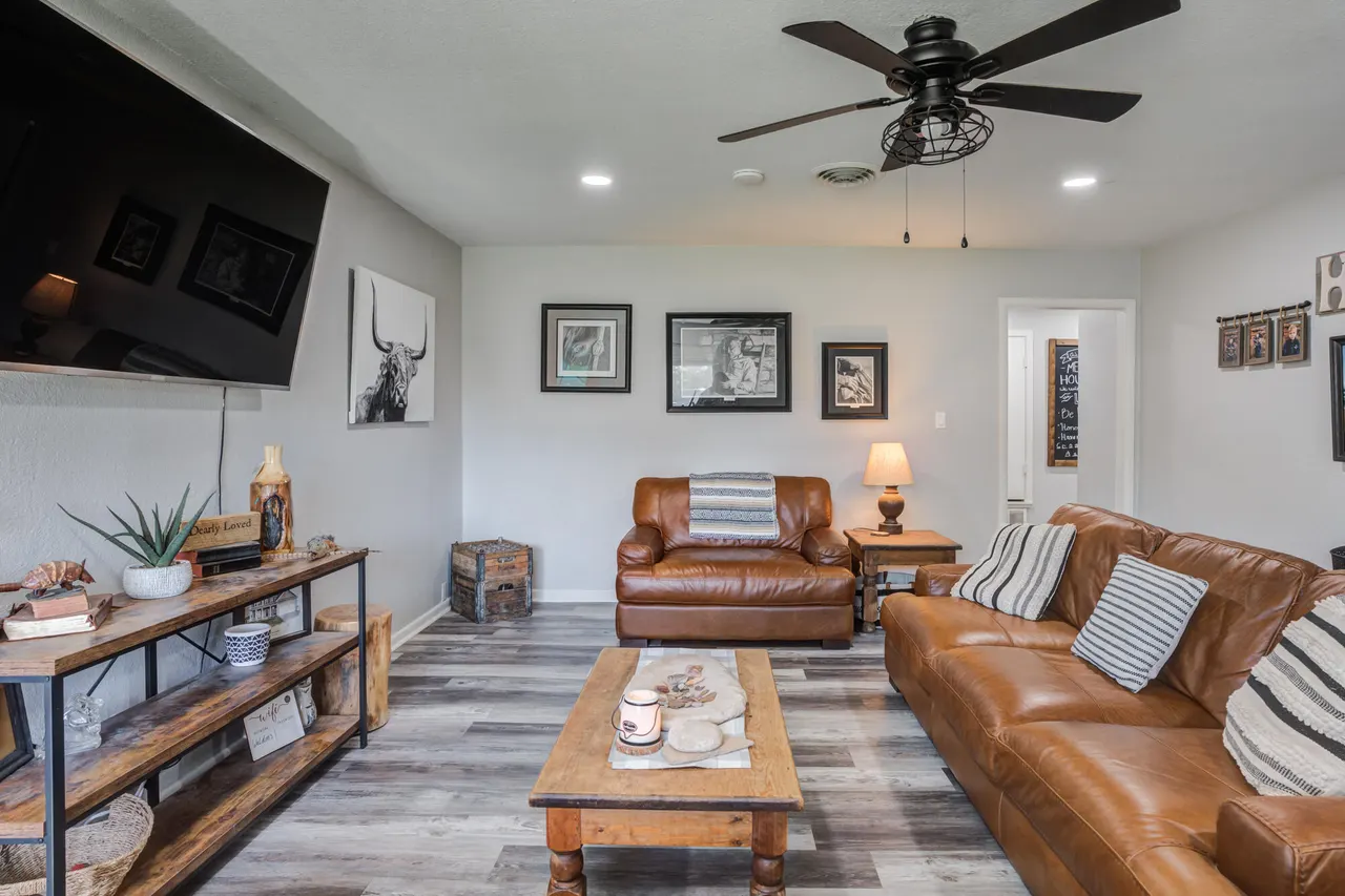 Photo 8 — 811 Borger Street, Plainview, TX 79072