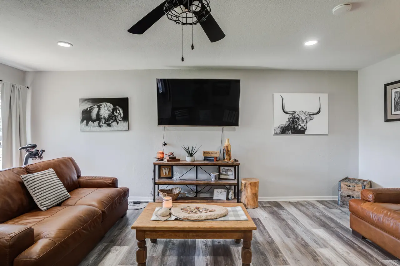 Photo 9 — 811 Borger Street, Plainview, TX 79072