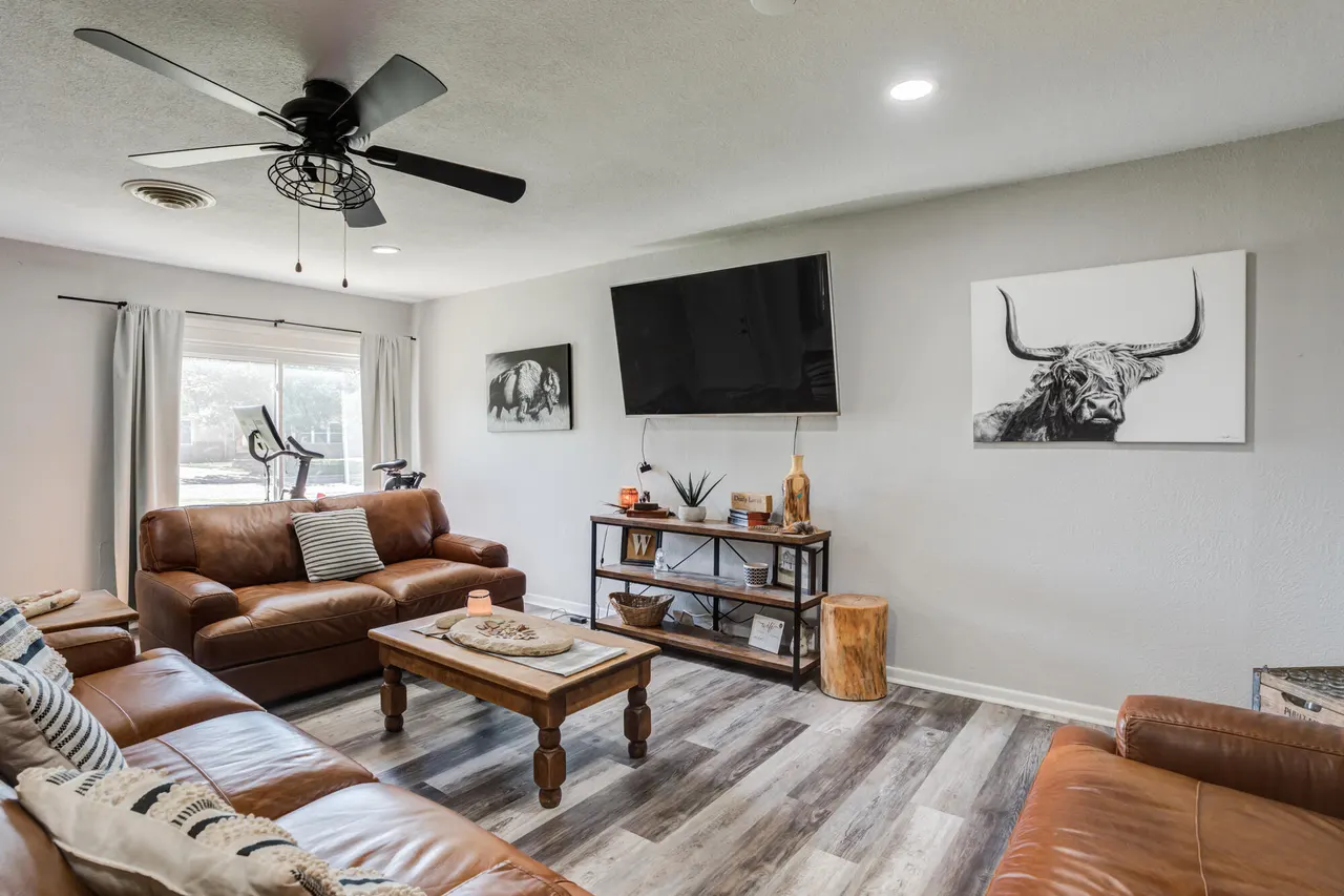 Photo 10 — 811 Borger Street, Plainview, TX 79072