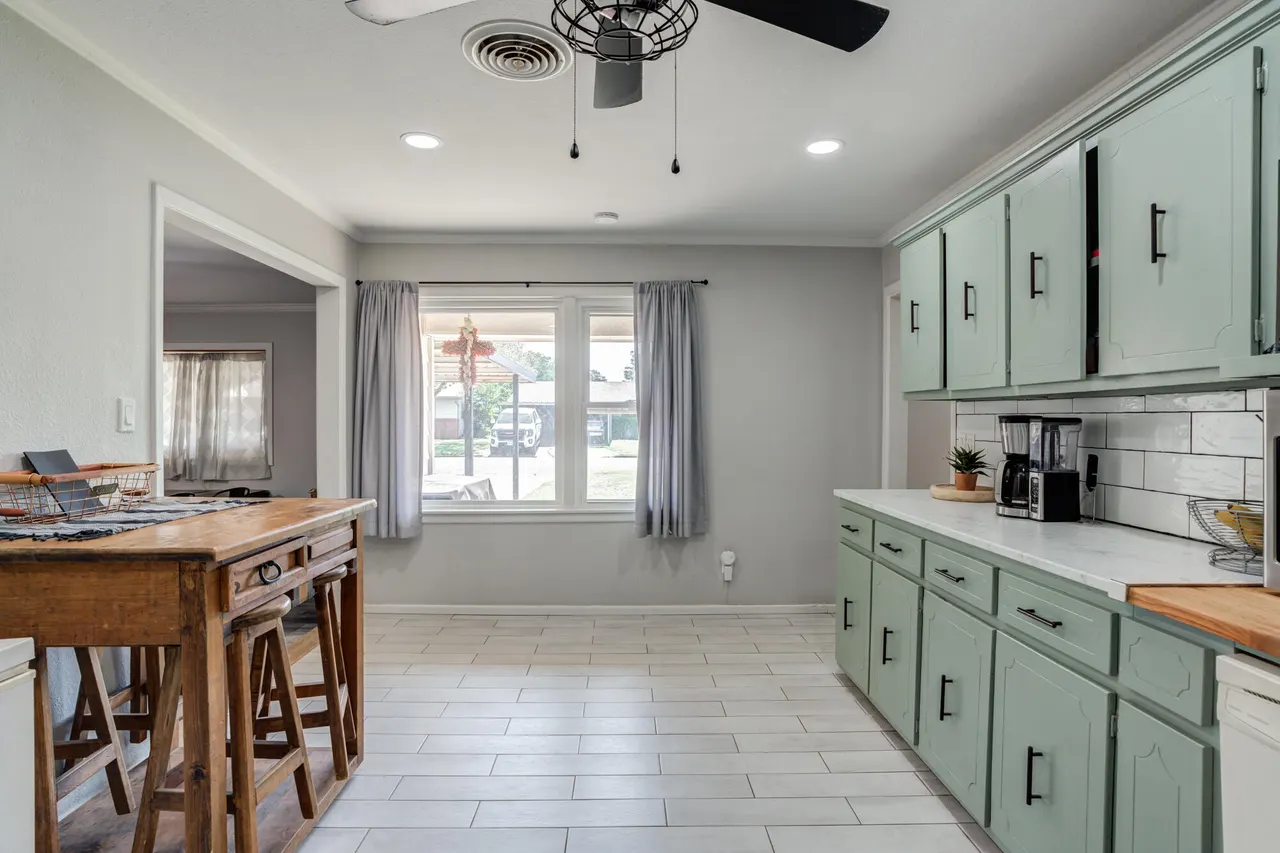 Photo 16 — 811 Borger Street, Plainview, TX 79072