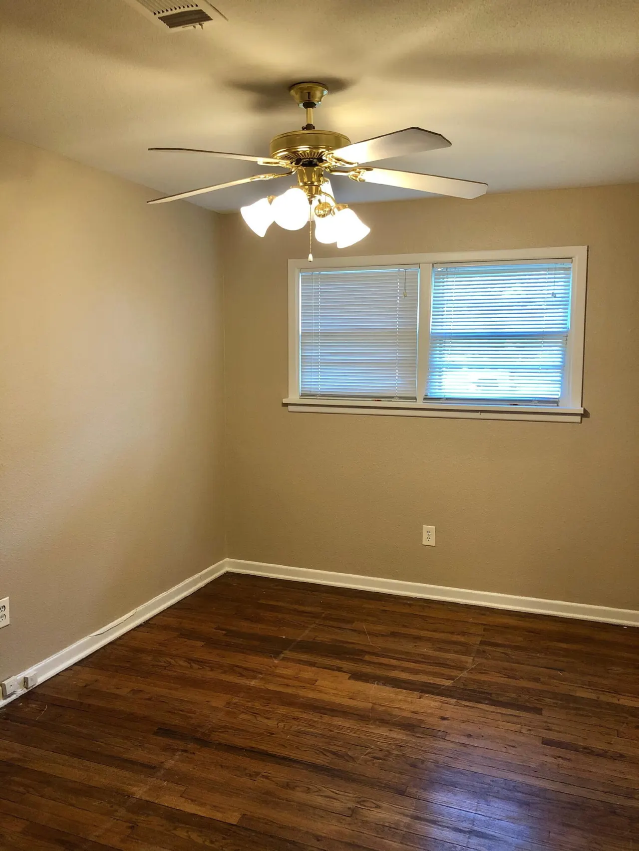 Photo 8 — 4105 30th Street, Lubbock, TX 79410