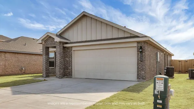 Photo 3 — 413 15th Street, Wolfforth, TX 79382