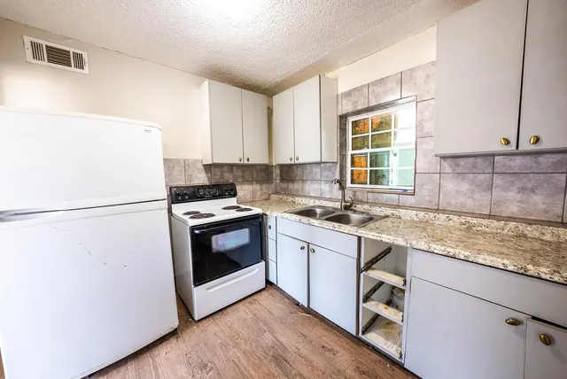 Photo 6 — 1313 25th Street, Lubbock, TX 79411