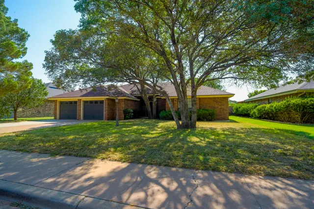 Front exterior — 107 Bowie Lane, Levelland, TX 79336