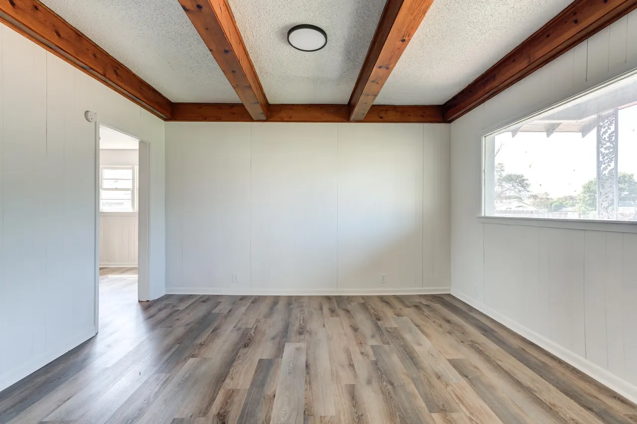 Photo 7 — 214 E 6th Street, Idalou, TX 79329