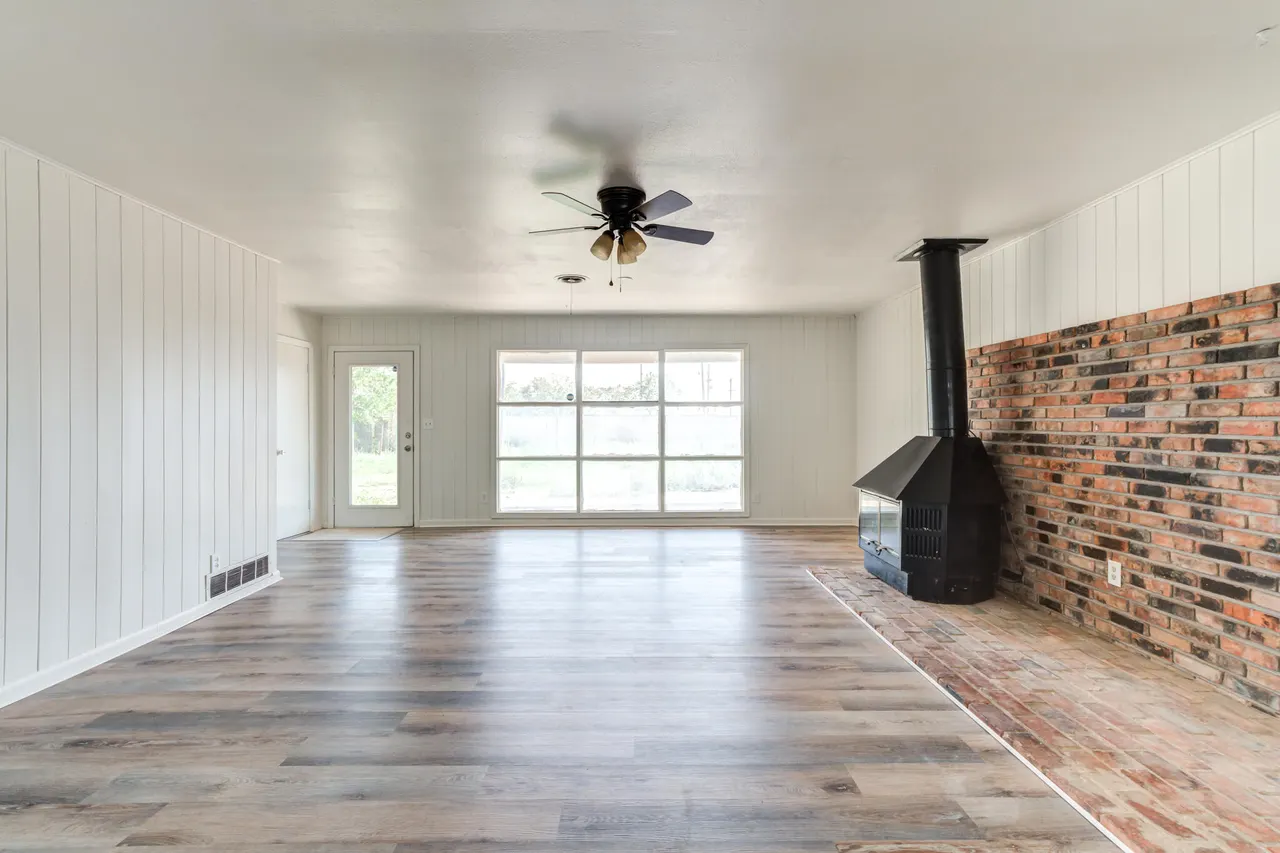 Photo 19 — 214 E 6th Street, Idalou, TX 79329