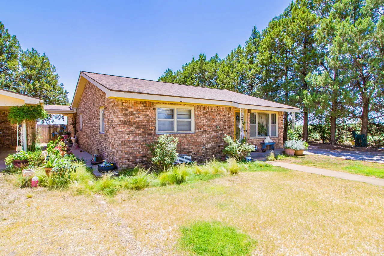 Photo 3 — 10618 E County Road 7540, Slaton, TX 79364